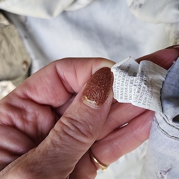 Woods & Water Outfitters Ducks Camouflage Long Slv Casual Button Down Sz M Shirt - Picture 2 of 12